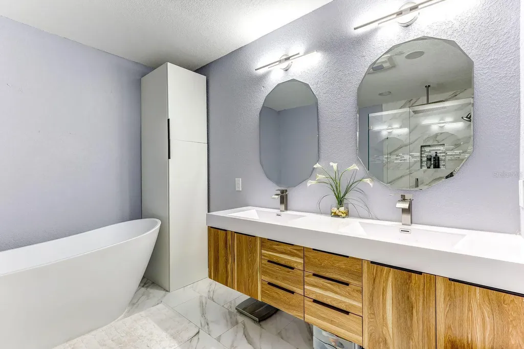 740 Naples Drive Orlando FL 32804