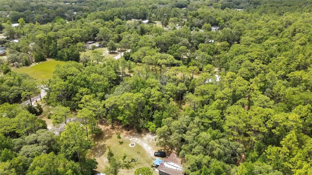 1672 S Colonial Avenue Homosassa FL 34448
