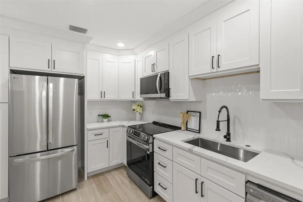 109 13th Street Belleair Beach FL 33786