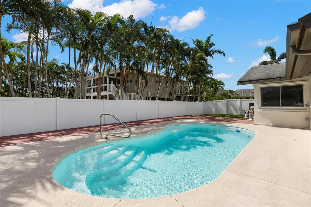 109 13th Street Belleair Beach FL 33786