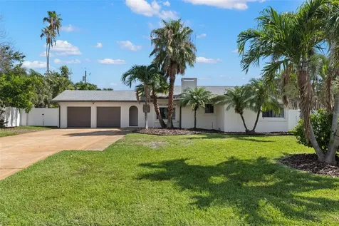 109 13th Street Belleair Beach FL 33786