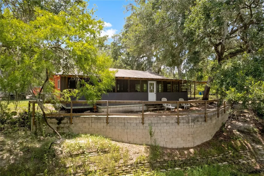 6410 Amelia Lane Dade City FL 33523