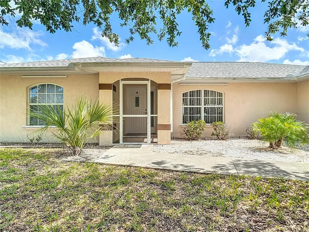 104 Mark Twain Lane Rotonda West FL 33947