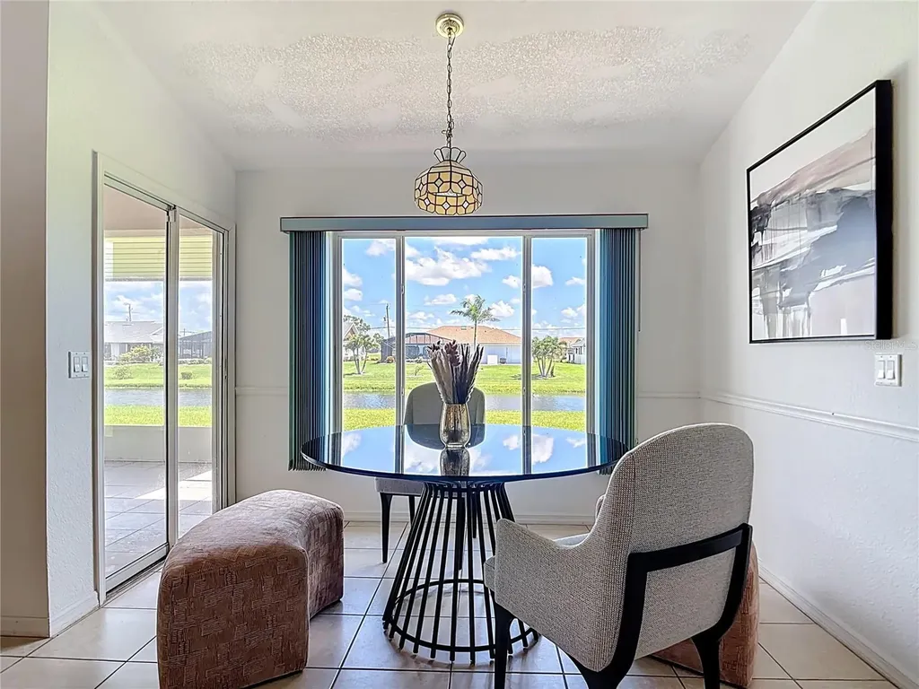 104 Mark Twain Lane Rotonda West FL 33947