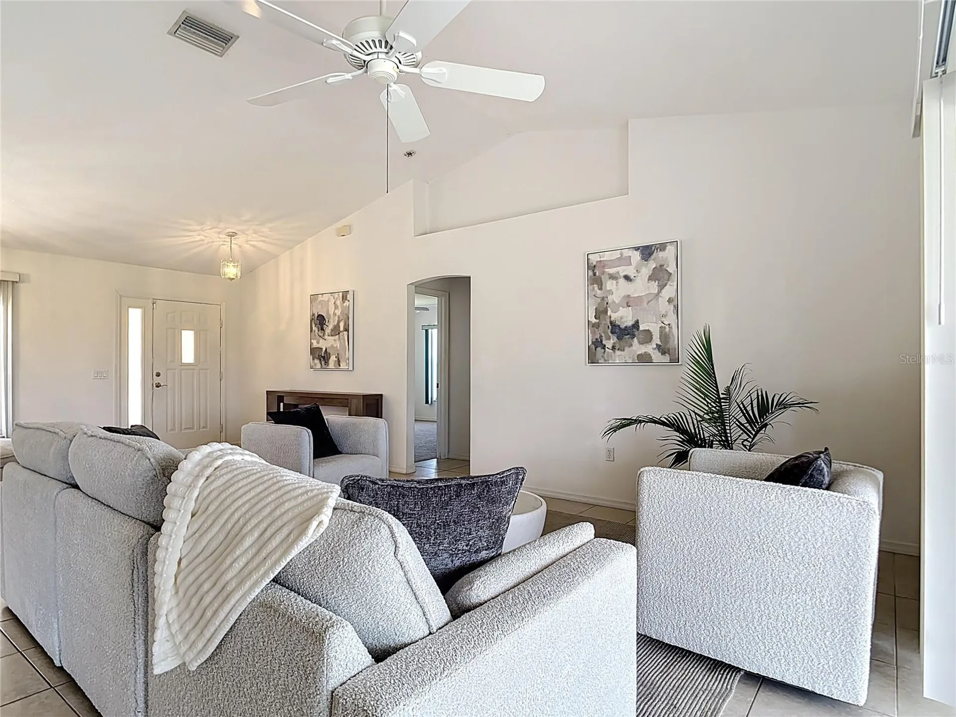 104 Mark Twain Lane Rotonda West FL 33947