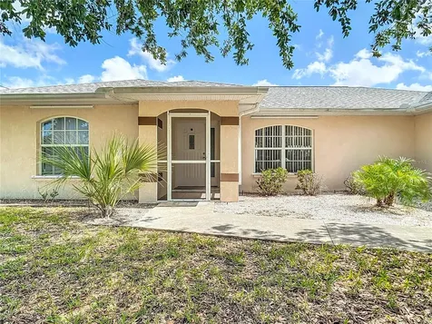 104 Mark Twain Lane Rotonda West FL 33947