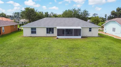 104 Mark Twain Lane Rotonda West FL 33947