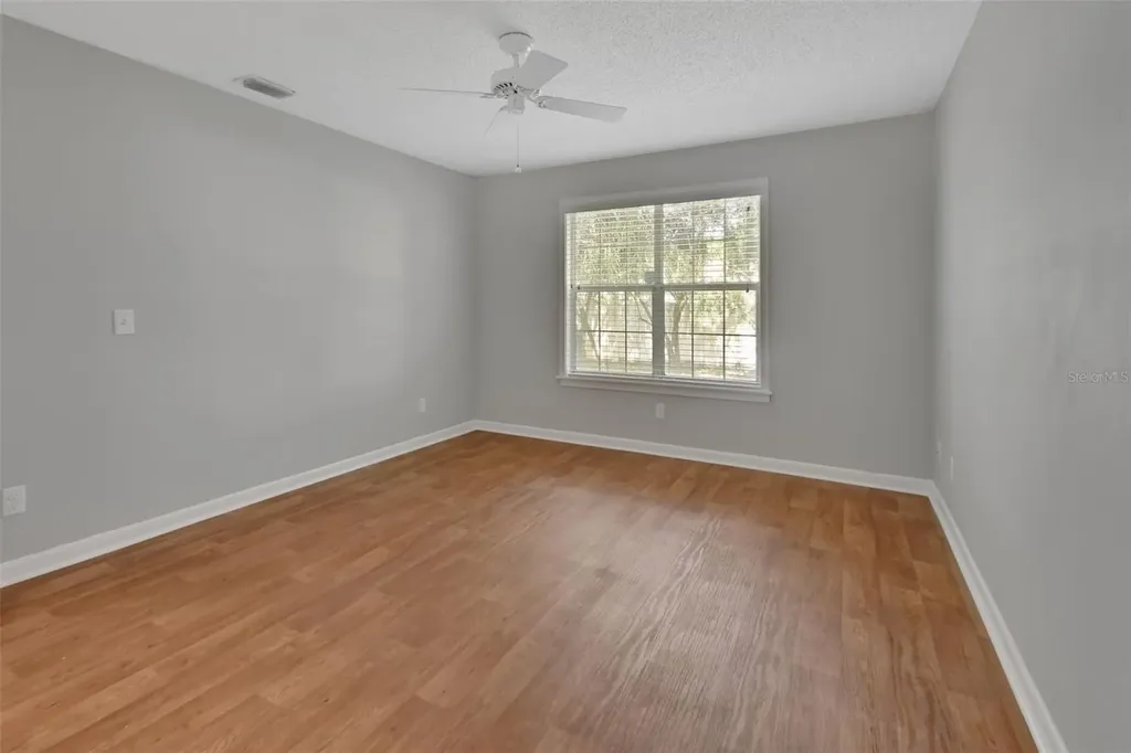 2480 S Glen Eagles Drive Deland FL 32724