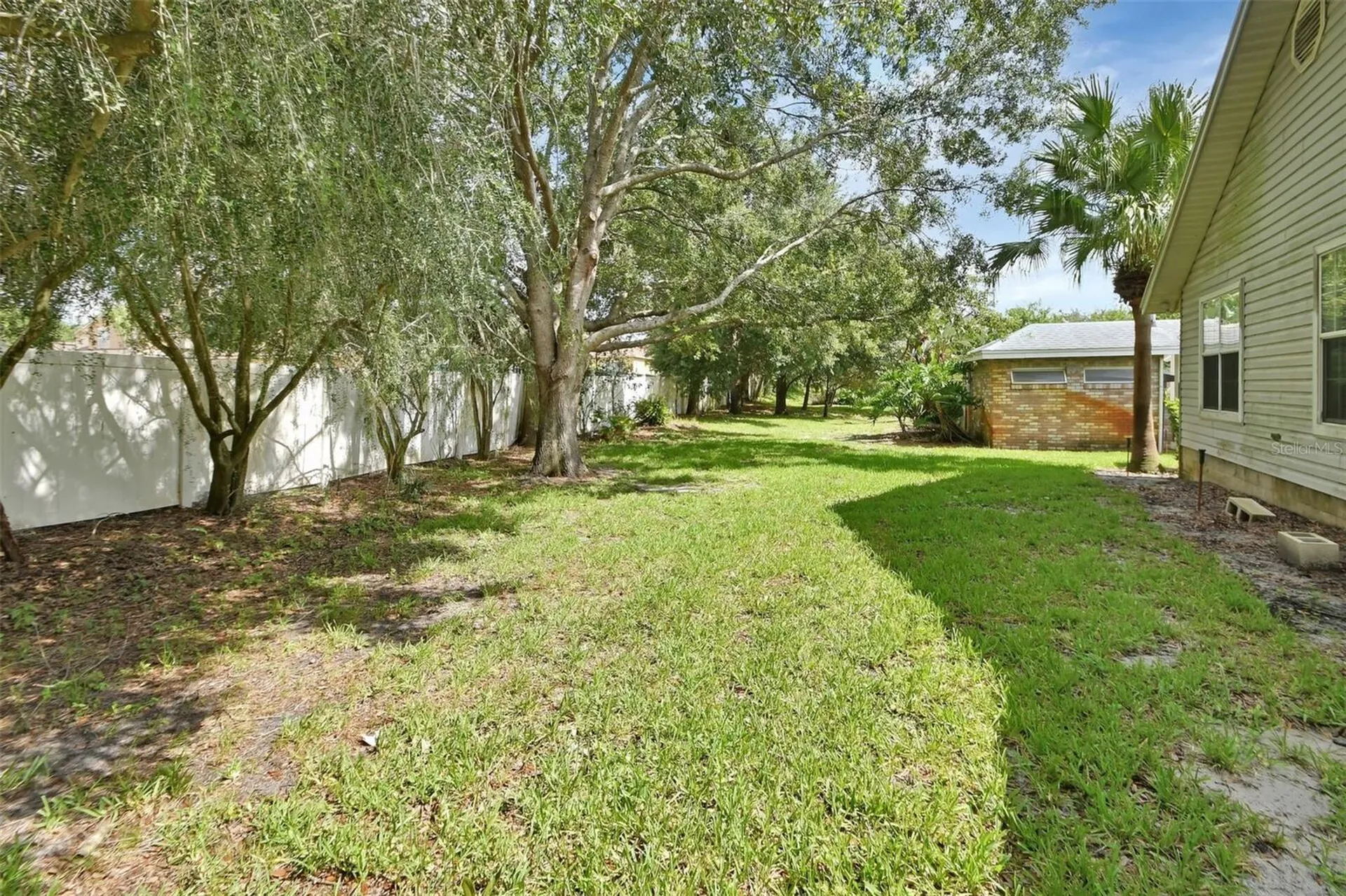 2480 S Glen Eagles Drive Deland FL 32724