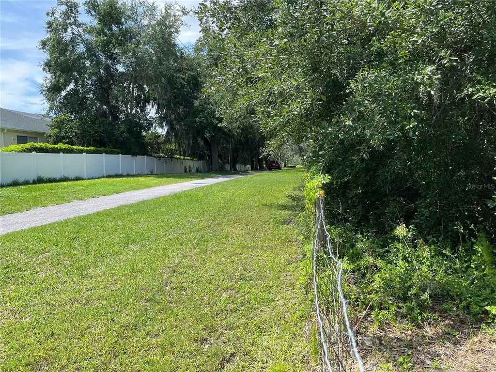 411 Alibrandi Road Leesburg FL 34748