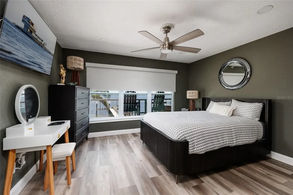 3319 Bayshore Boulevard NE St Petersburg FL 33703
