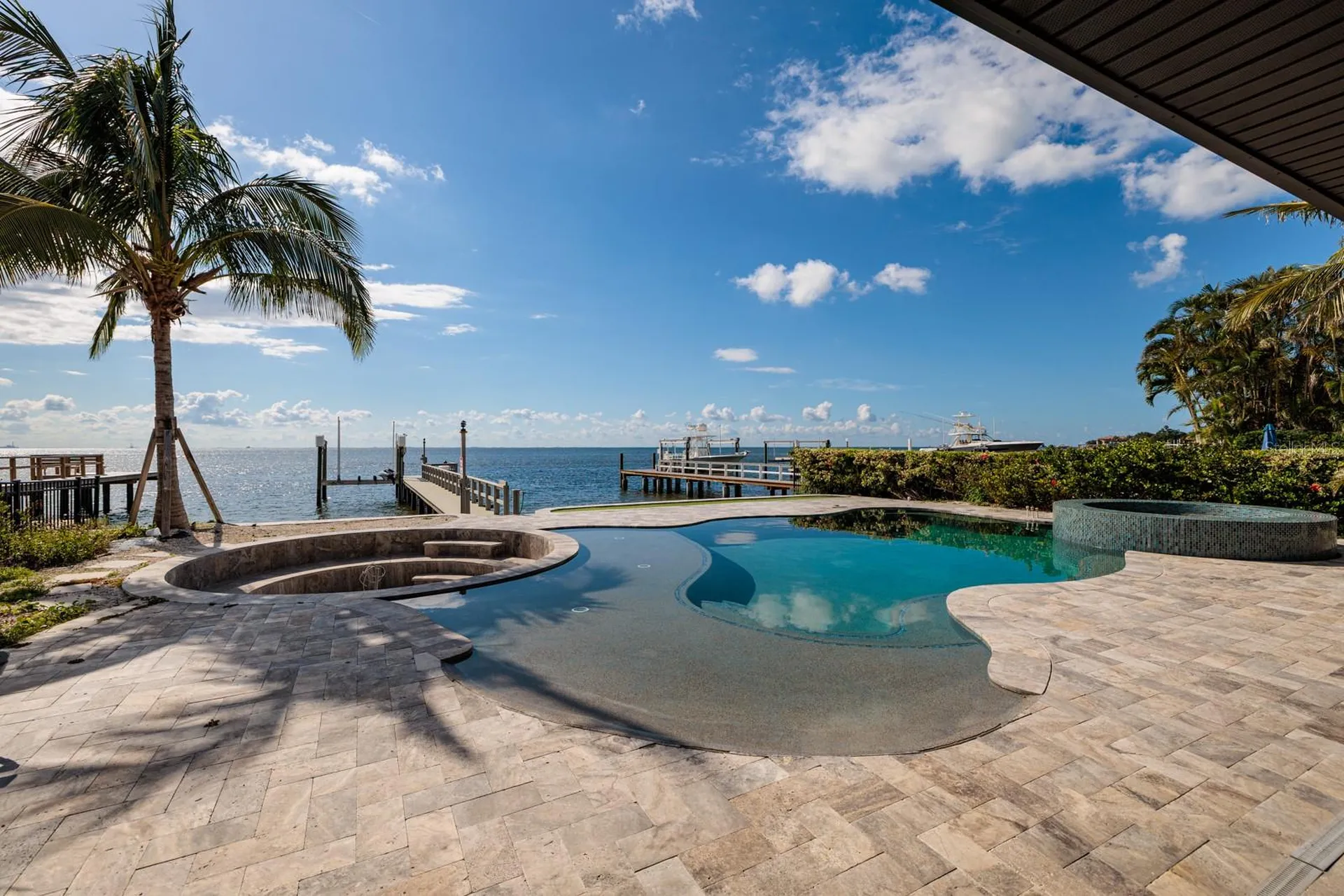 3319 Bayshore Boulevard NE St Petersburg FL 33703