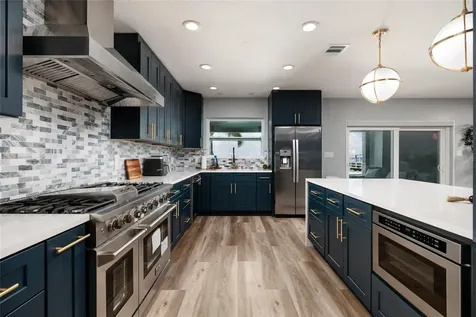 3319 Bayshore Boulevard NE St Petersburg FL 33703