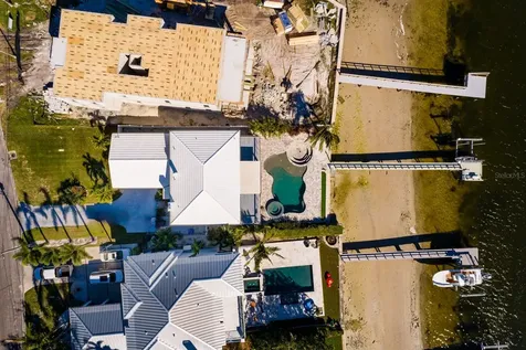3319 Bayshore Boulevard NE St Petersburg FL 33703
