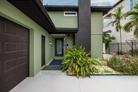 3319 Bayshore Boulevard NE St Petersburg FL 33703