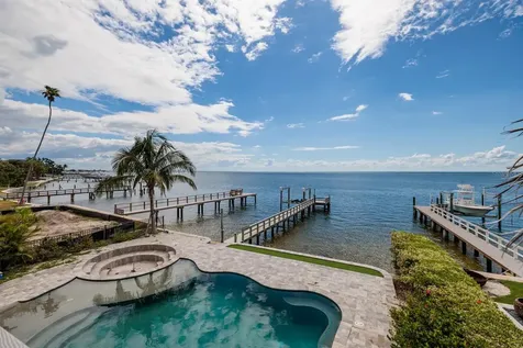 3319 Bayshore Boulevard NE St Petersburg FL 33703