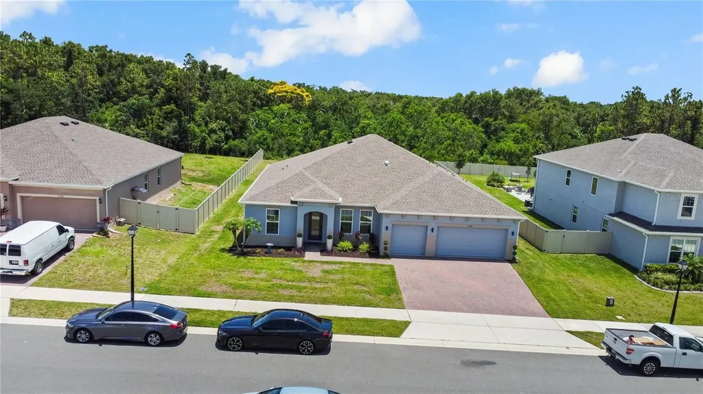 5264 Obsidian Gate Drive Mount Dora FL 32757