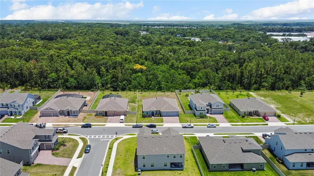 5264 Obsidian Gate Drive Mount Dora FL 32757