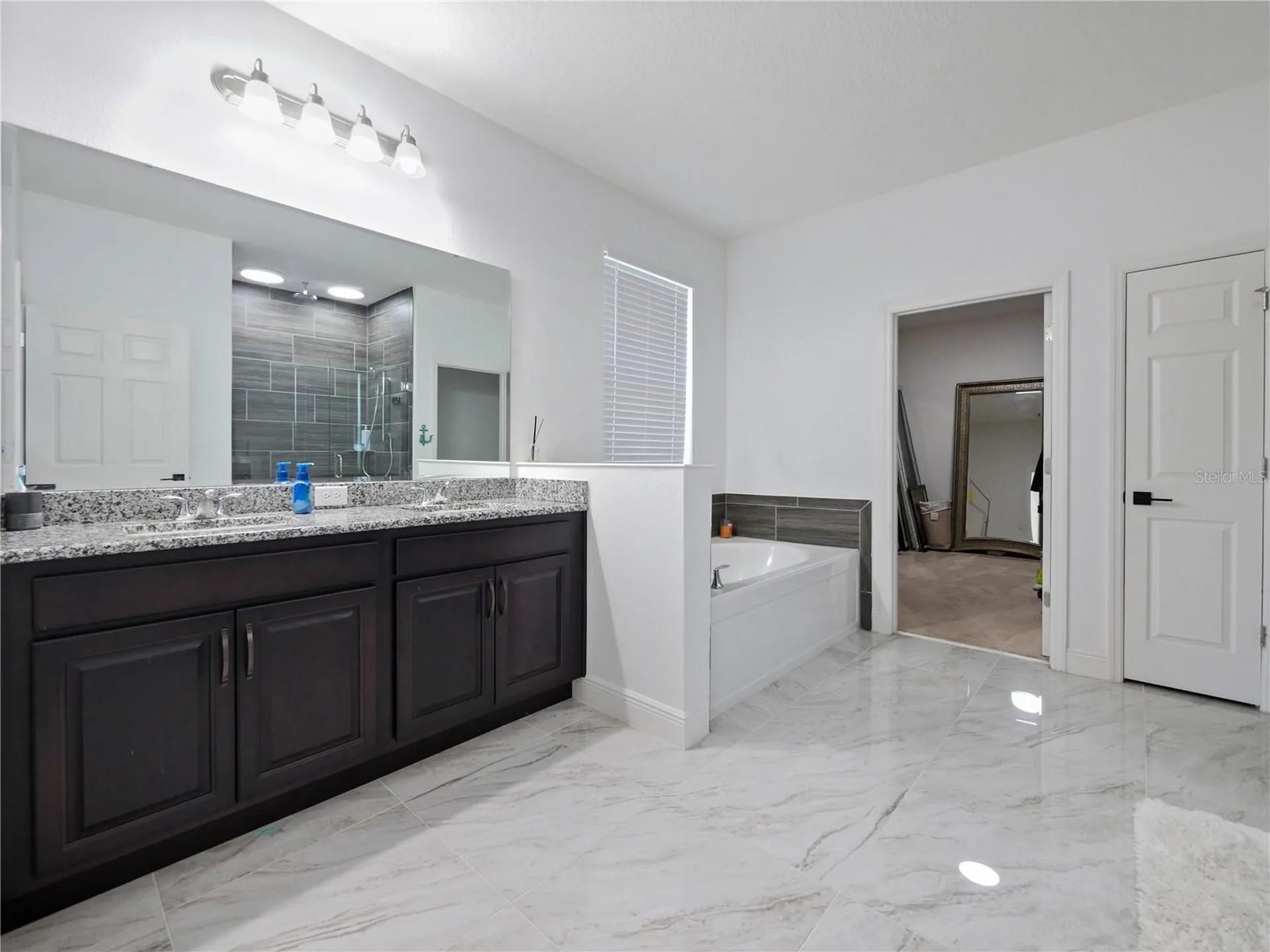 5264 Obsidian Gate Drive Mount Dora FL 32757
