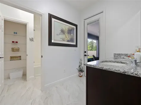 5264 Obsidian Gate Drive Mount Dora FL 32757