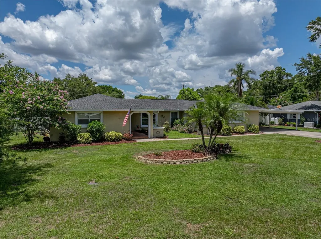 1232 Fairlee Street Lakeland FL 33813