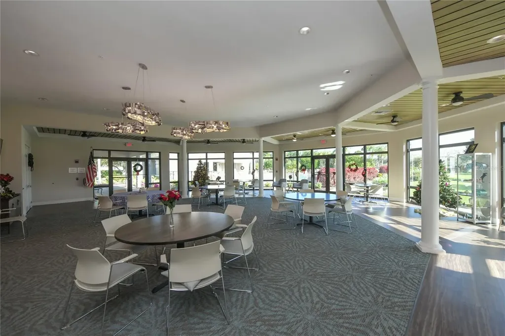 4443 Kariba Lake Terrace Sarasota FL 34243