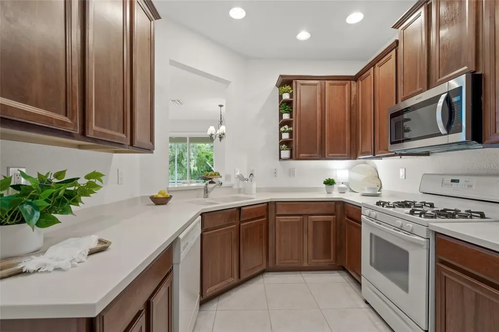 4443 Kariba Lake Terrace Sarasota FL 34243