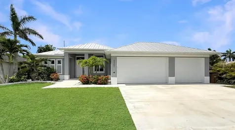 2301 SE 15th Street Cape Coral FL 33990