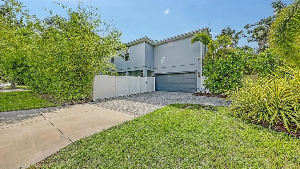 2410 Prospect Street Sarasota FL 34239