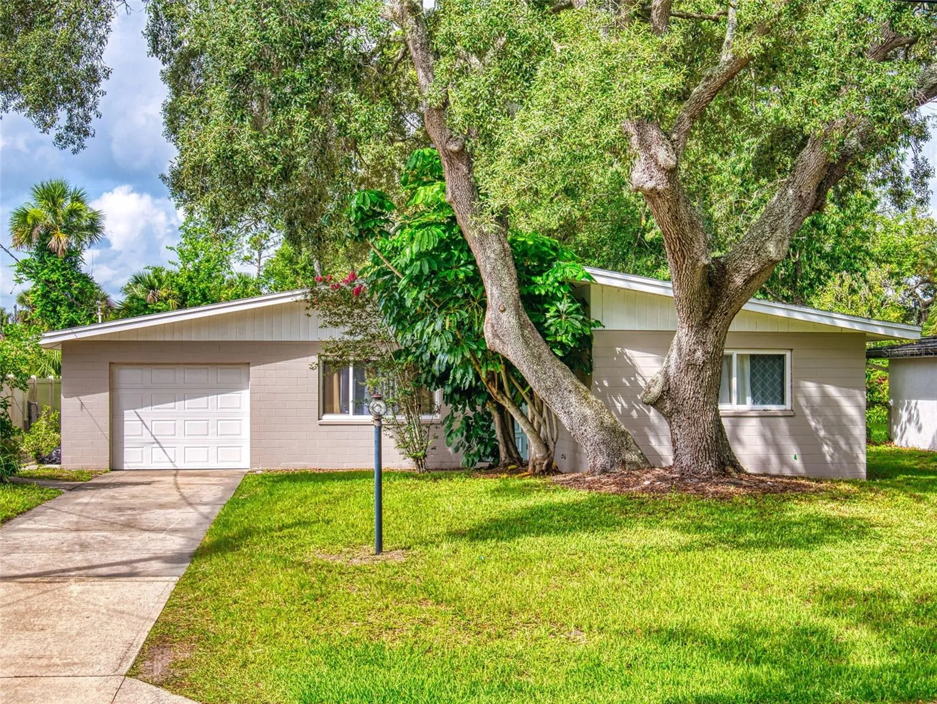 5476 W Bayshore Drive Port Orange FL 32127