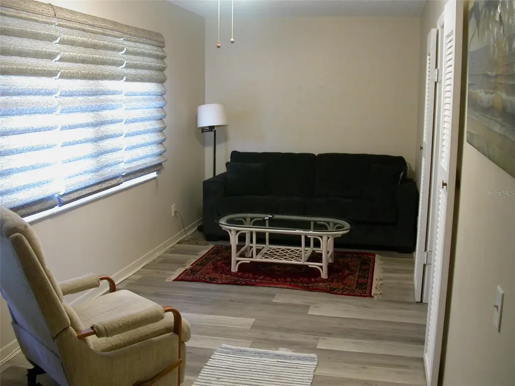 5217 81st Street N St Petersburg FL 33709