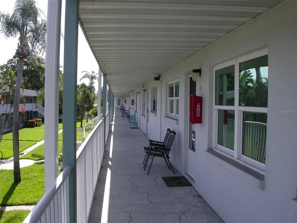 5217 81st Street N St Petersburg FL 33709