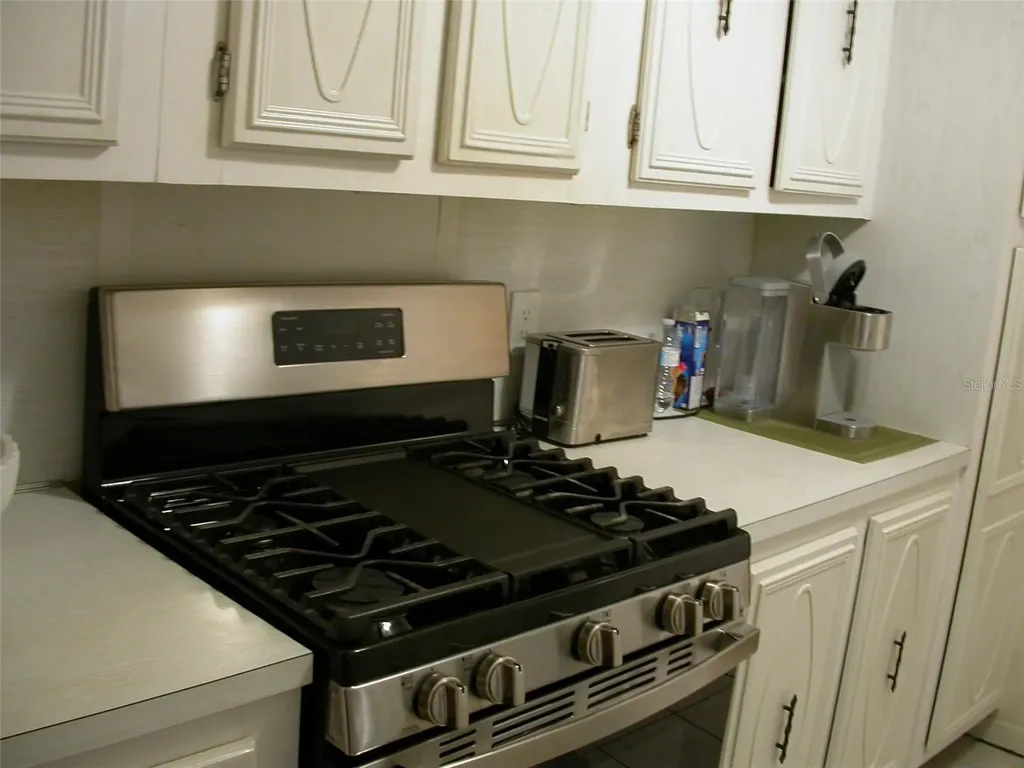 5217 81st Street N St Petersburg FL 33709