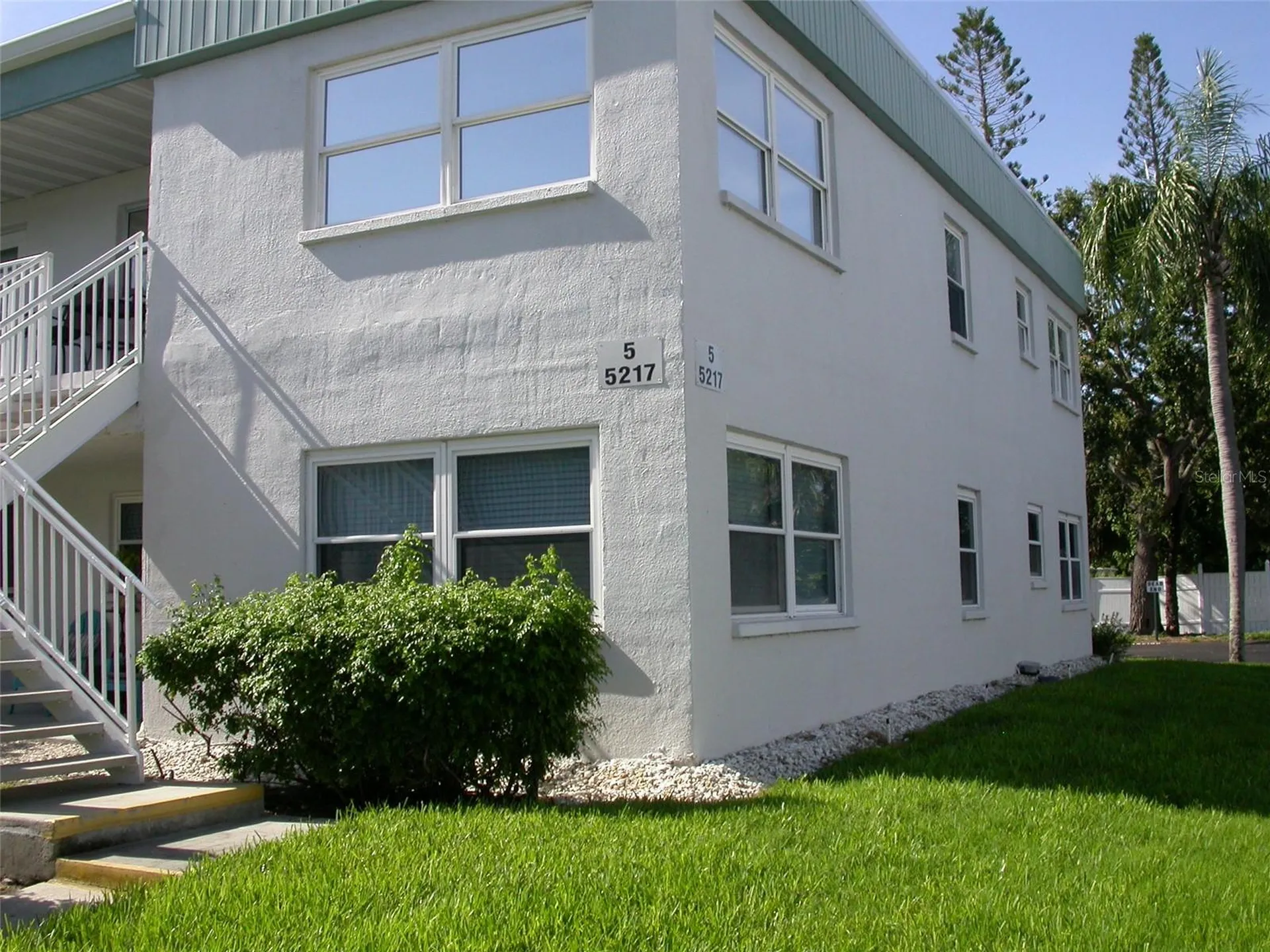 5217 81st Street N St Petersburg FL 33709
