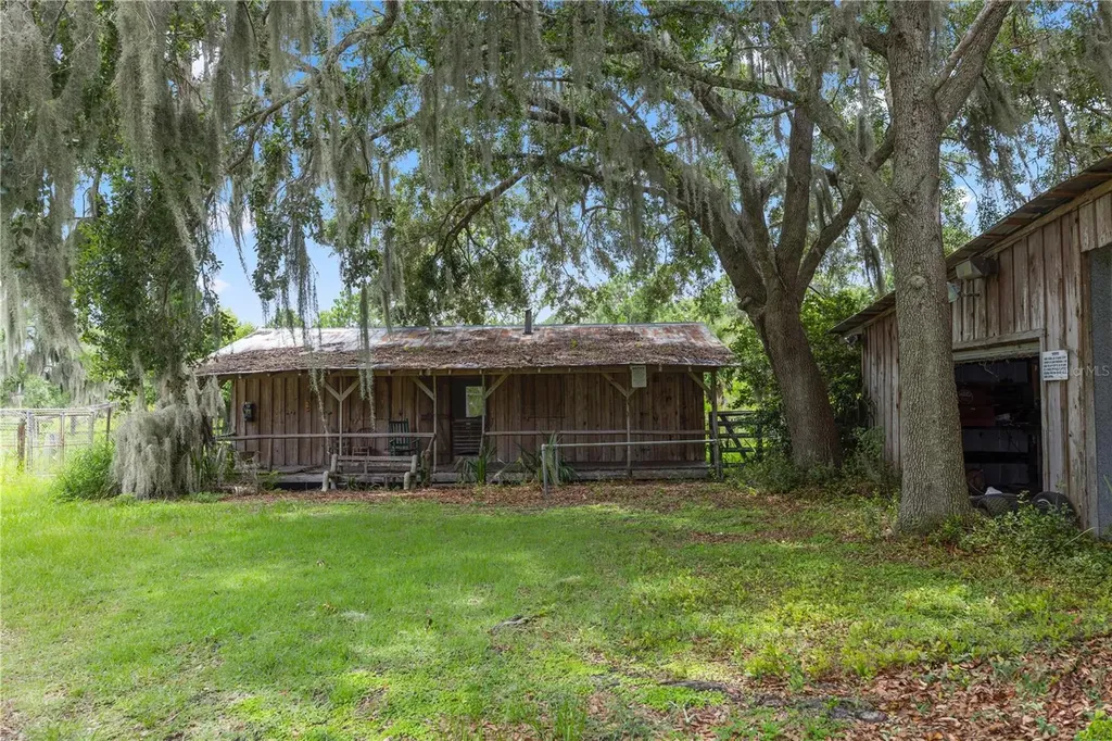 11522 Dead River Road Tavares FL 32778