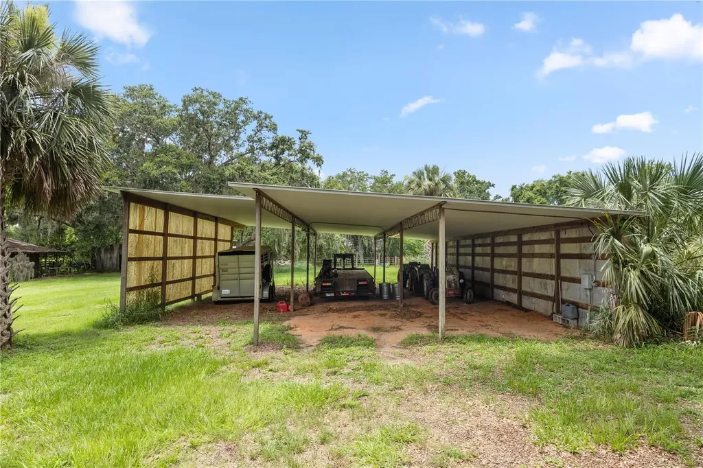 11522 Dead River Road Tavares FL 32778