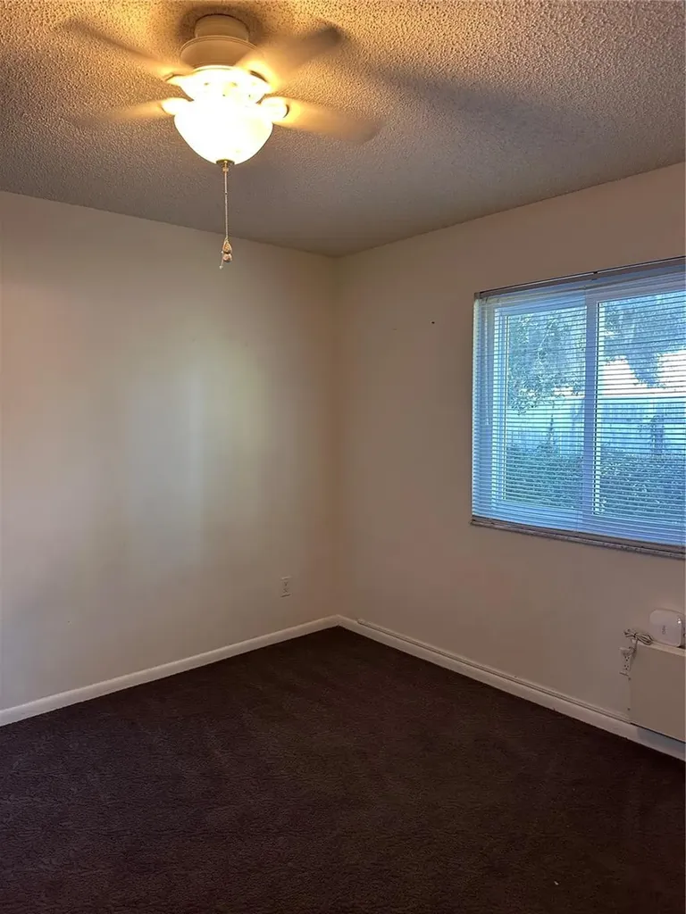 39132 County Road 54 Road Zephyrhills FL 33542