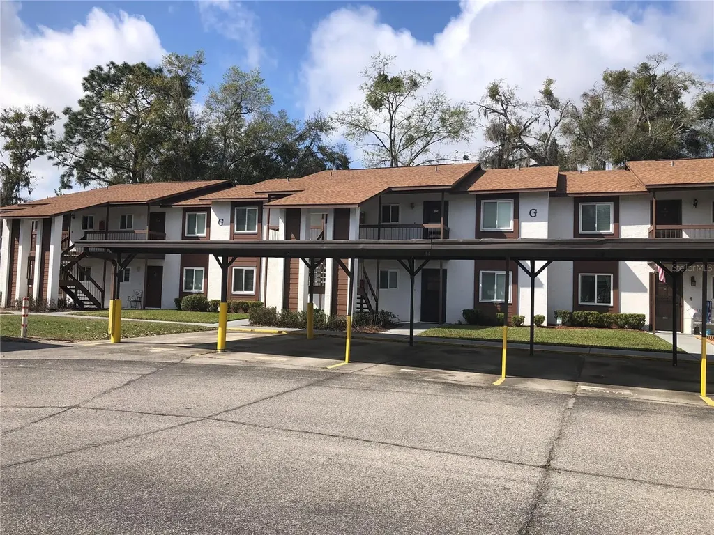 39132 County Road 54 Road Zephyrhills FL 33542