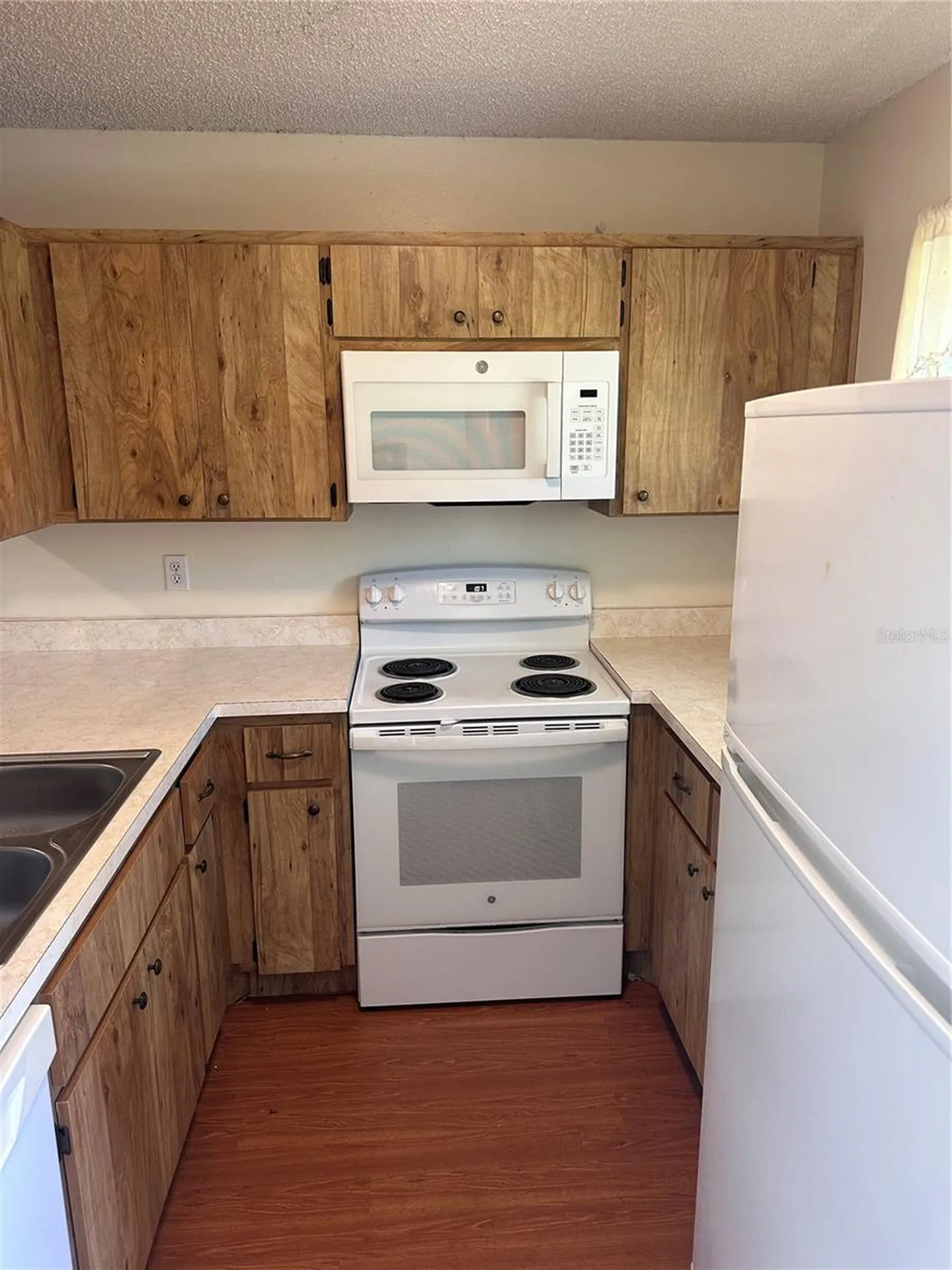 39132 County Road 54 Road Zephyrhills FL 33542