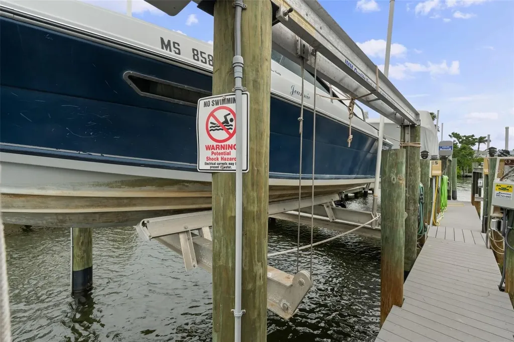 1269 Dockside Place Sarasota FL 34242