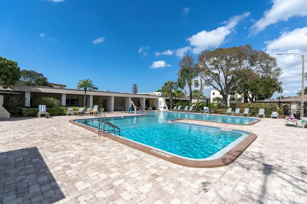 8198 Terrace Garden Drive St Petersburg FL 33709
