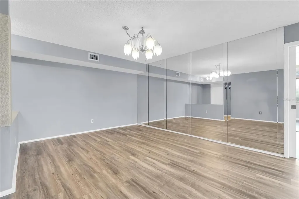 8198 Terrace Garden Drive St Petersburg FL 33709