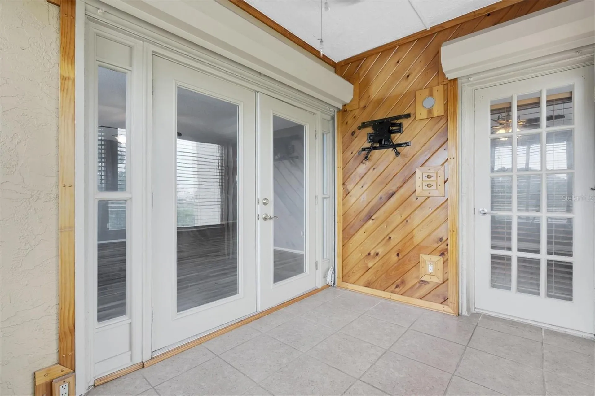 8198 Terrace Garden Drive St Petersburg FL 33709