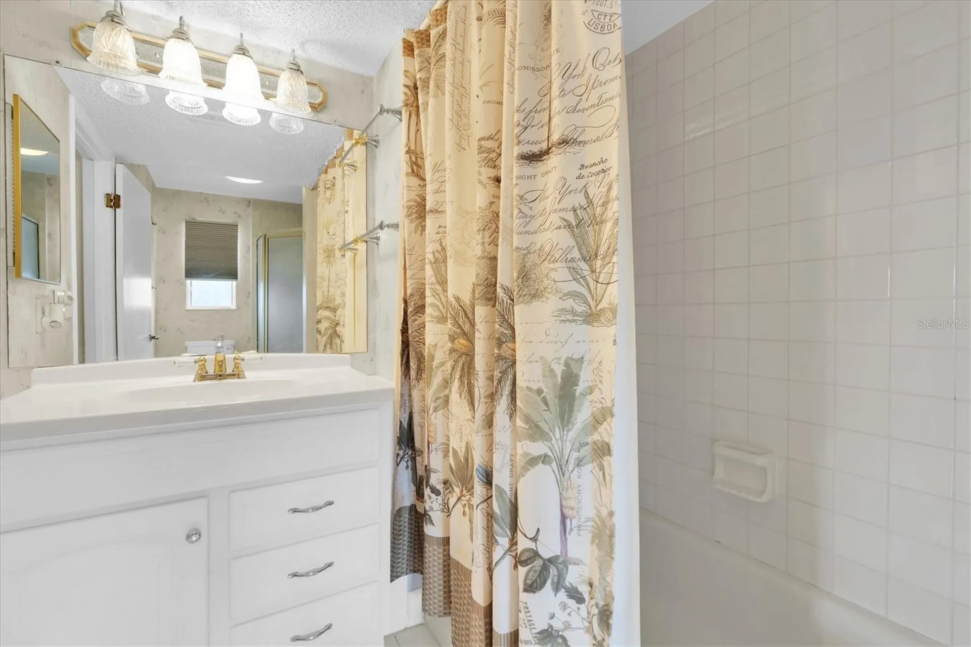 8198 Terrace Garden Drive St Petersburg FL 33709