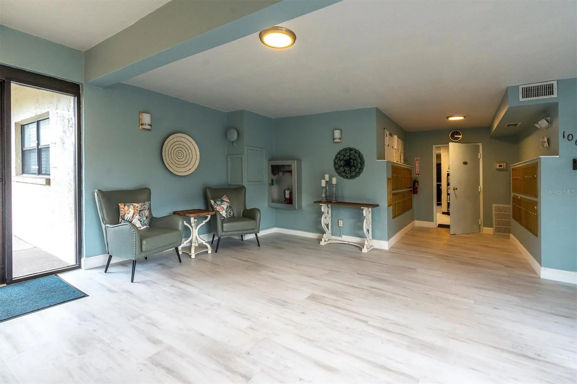 8198 Terrace Garden Drive St Petersburg FL 33709