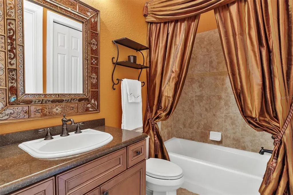 5235 Greens Drive Lady Lake FL 32159