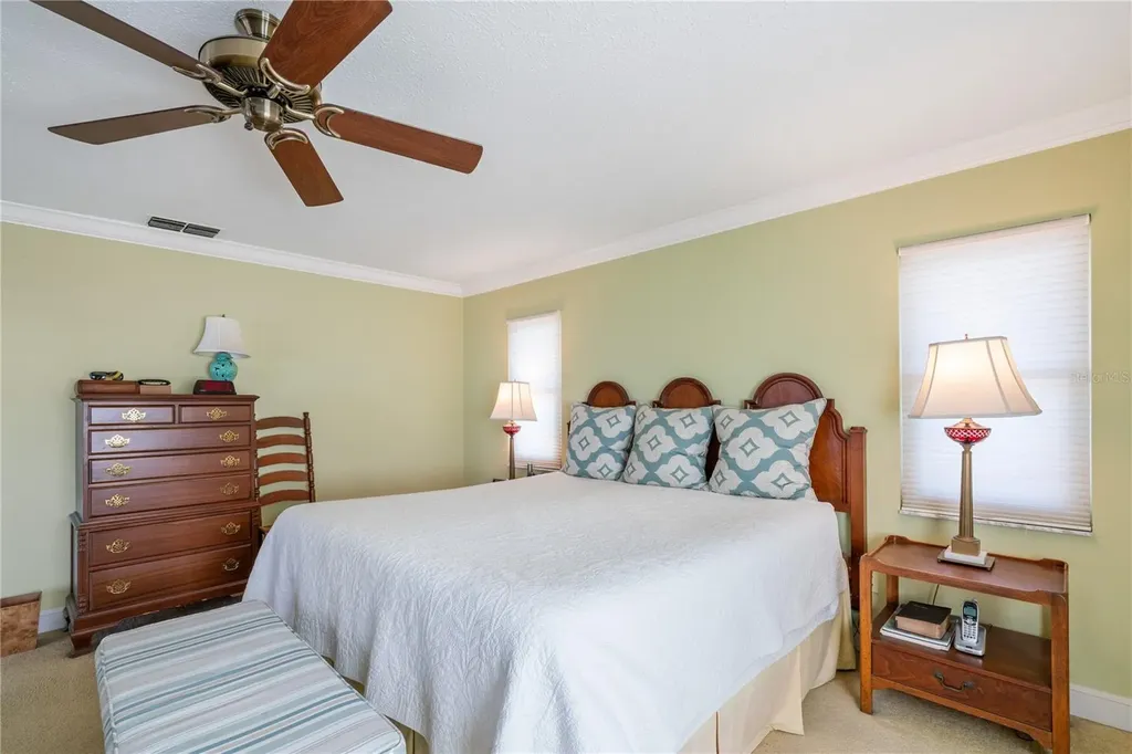 6663 Bayou Grande Boulevard NE St Petersburg FL 33702