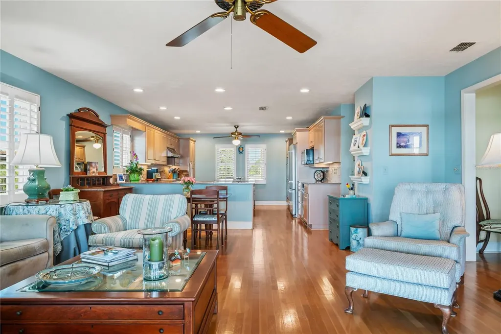 6663 Bayou Grande Boulevard NE St Petersburg FL 33702