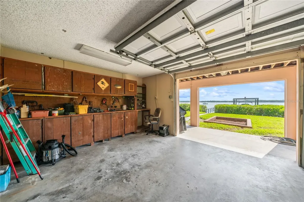 6663 Bayou Grande Boulevard NE St Petersburg FL 33702