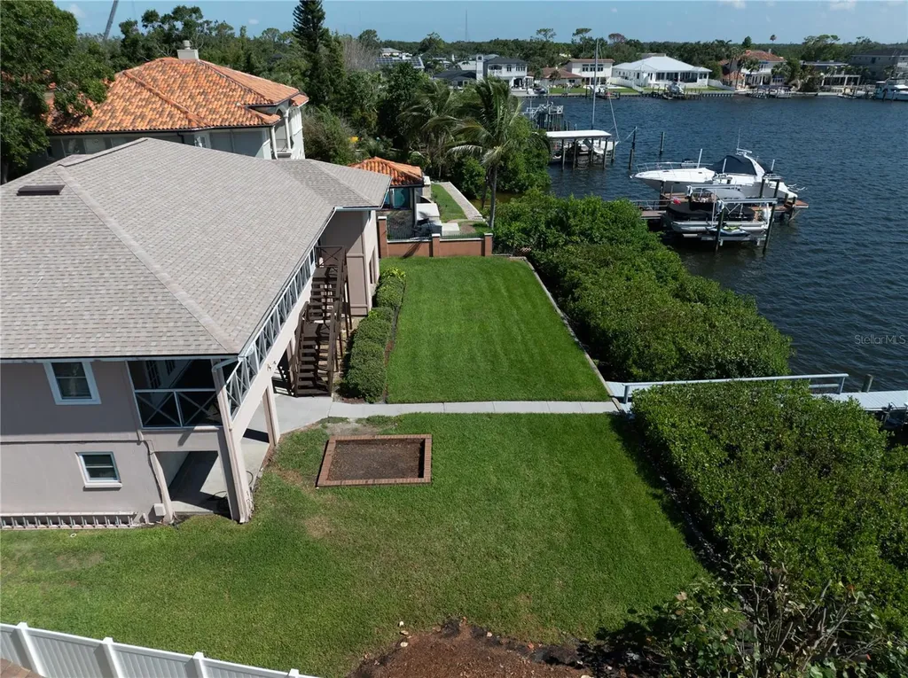 6663 Bayou Grande Boulevard NE St Petersburg FL 33702